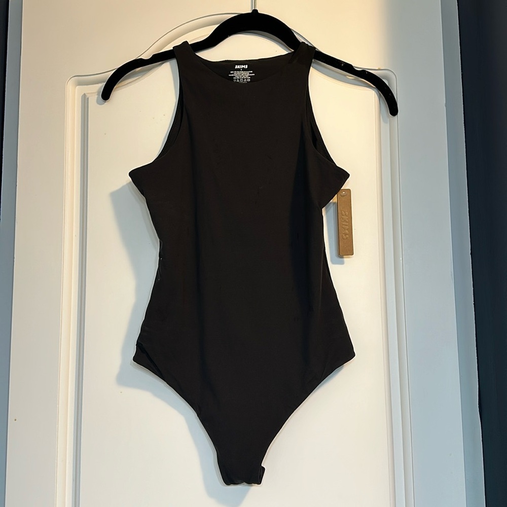 Skims NWT fits everybody high neck bodysuit